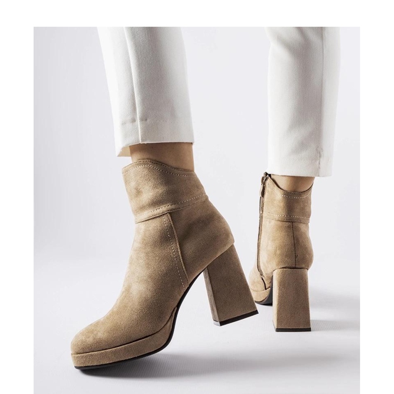 Gray ankle boots on a massive heel Itaf - Solea beige 1