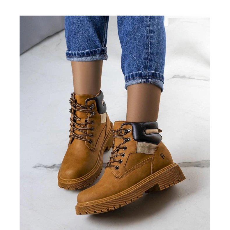 Brown insulated hiking boots from Nadel - Solea 1