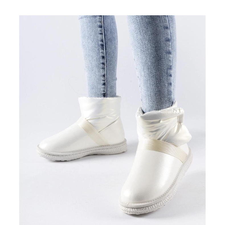 Beige shiny short snow boots from Delaune - Solea 1