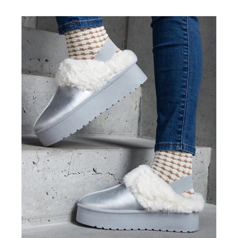 Silver platform slippers decorated with fur with an elastic band at the heel, Asza - Solea grey 1