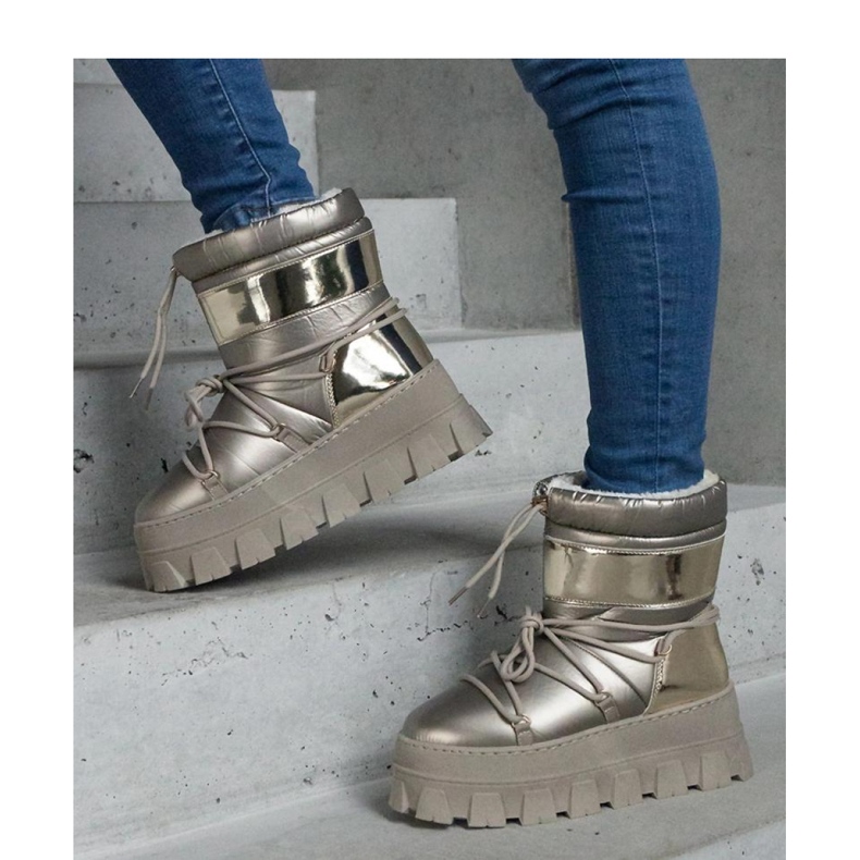 Gold platform snow boots with painted Losta - Solea inserts 1