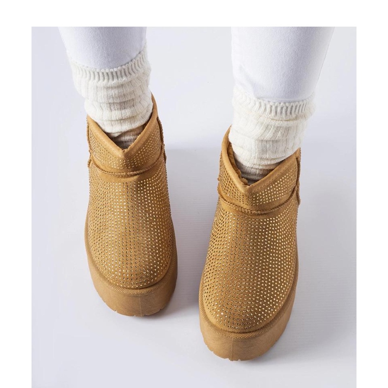 Brown snow boots with zircons 2