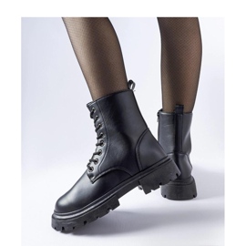 Women's black insulated boots 1
