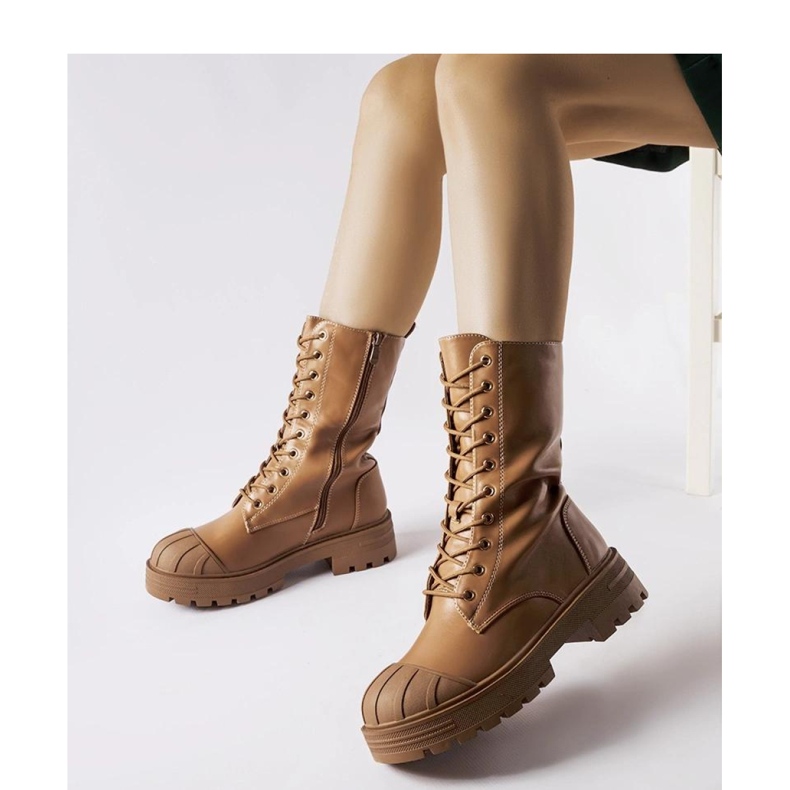 Brown insulated women's workers 1