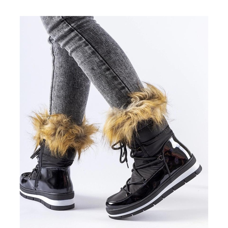 Black patent snow boots with fur 1