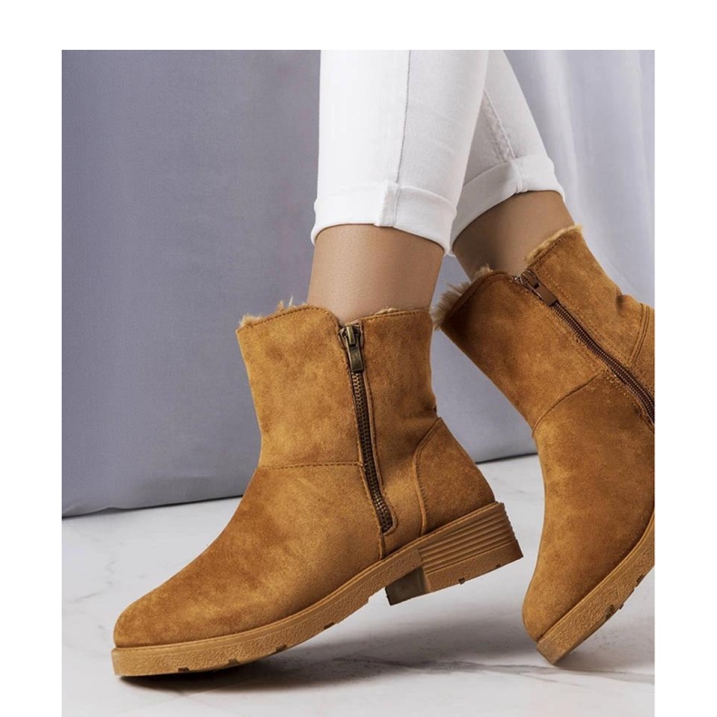 Brown insulated boots 1