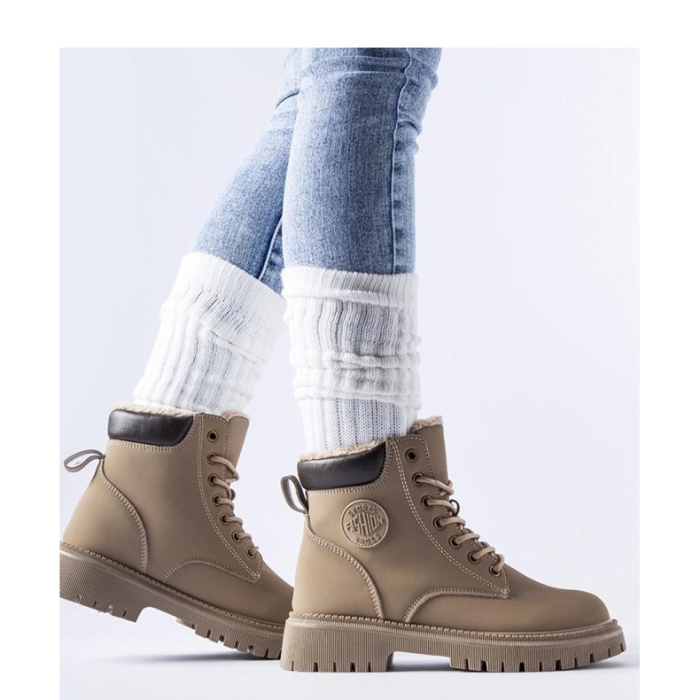 Beige insulated boots brown 1
