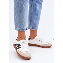 Laced Sports Shoes 7112 White/Black 1