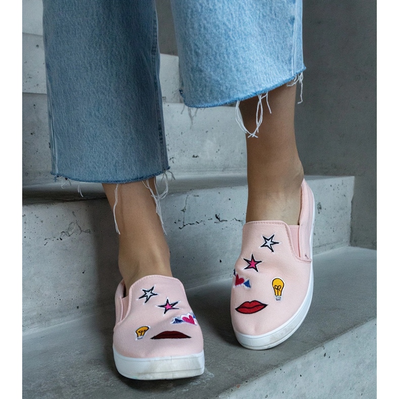 Pink fabric sneakers with patches 1
