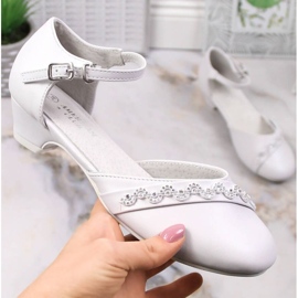 American Club Jr. AM914 white ballerinas on a cap 1