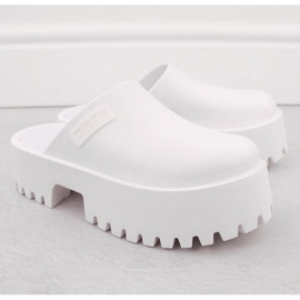 Clogs on a massive sole Big Star NN274015 White 2 Clogs on a massive sole Big Star NN274015 White 2