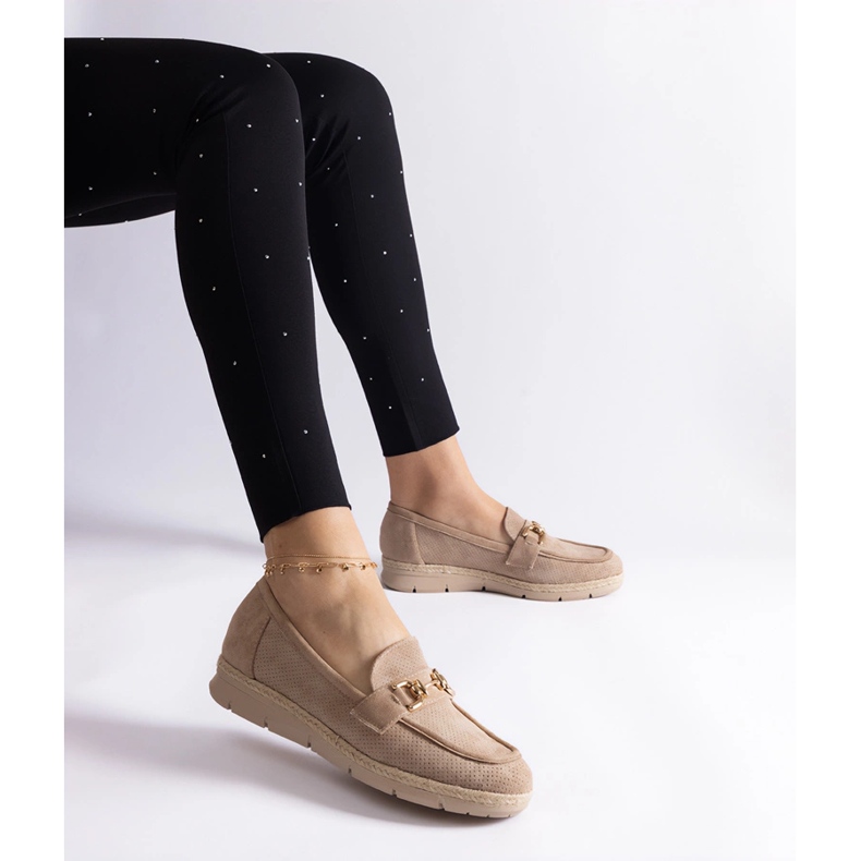 Beige women's moccasins with eco suede with a chain 1