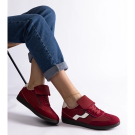 Red low lace-up sneakers 1