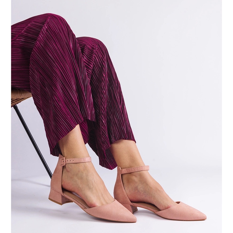 Light pink sandals on a low post 2