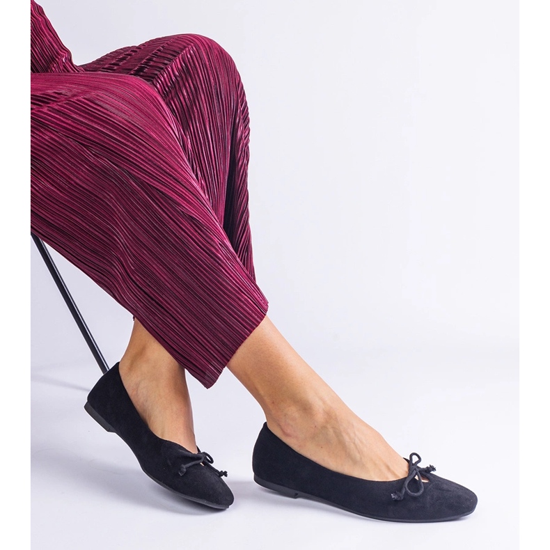 Black ballerinas with a decorative bow 2 Black ballerinas with a decorative bow 2