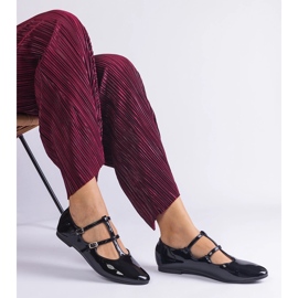 Black ballerinas varnished with a buckle 2