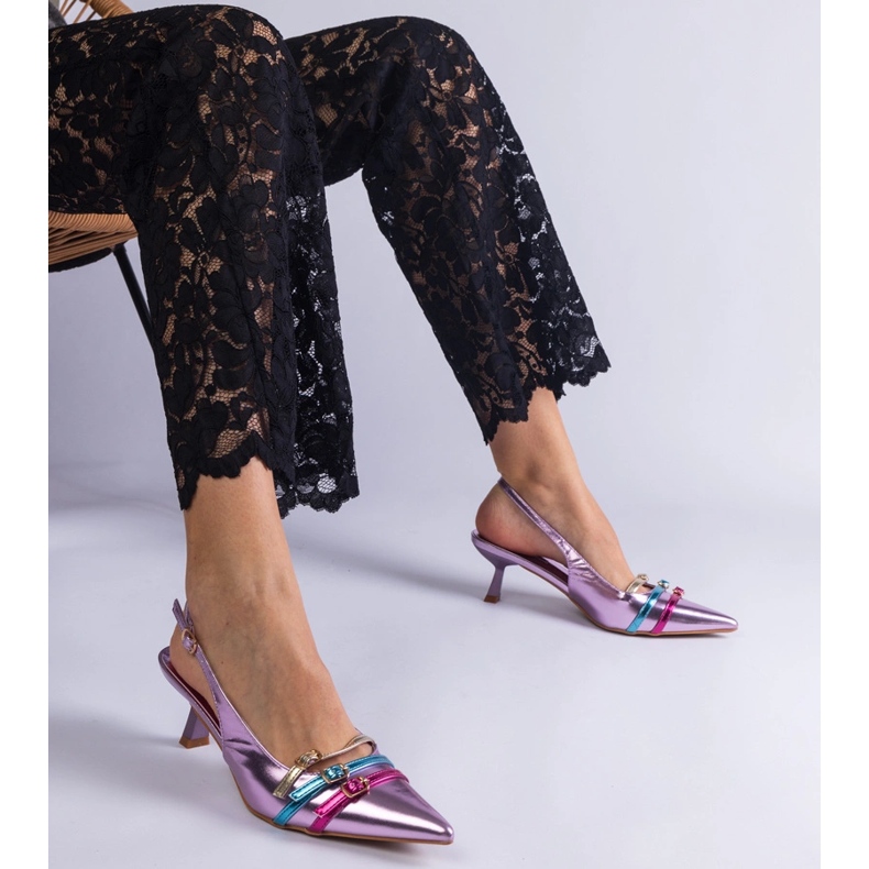 Purple ducklings with open piet violet 1