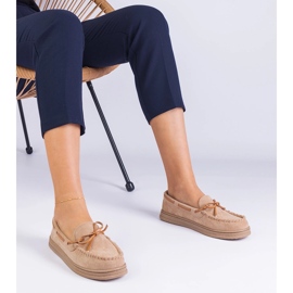 Beige women's loafers from ekozamsz with a bow 1