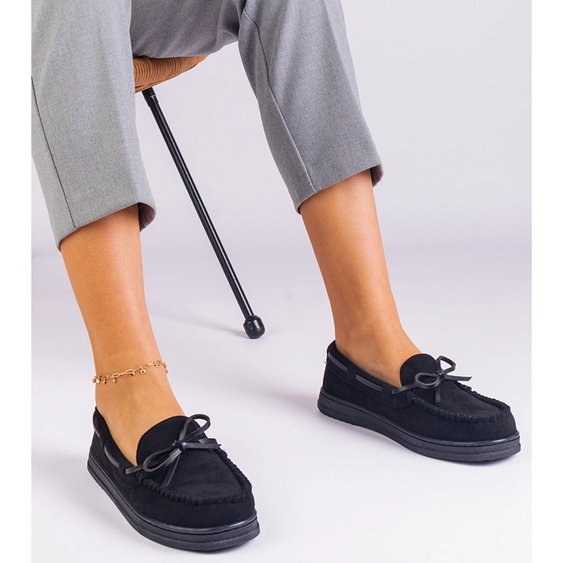 Black women's loafers from Ekozamsz with a bow 1