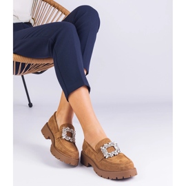 Brown women's loafers from Ekozamsz with an elegant decoration 2