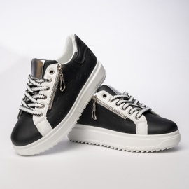 Women's black sports sneakers 1