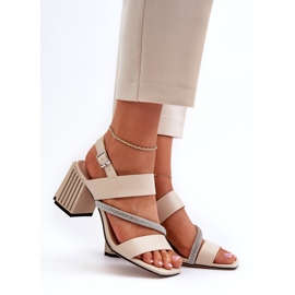 S.Barski Women's elegant sandals on the post beige MR38-549 3