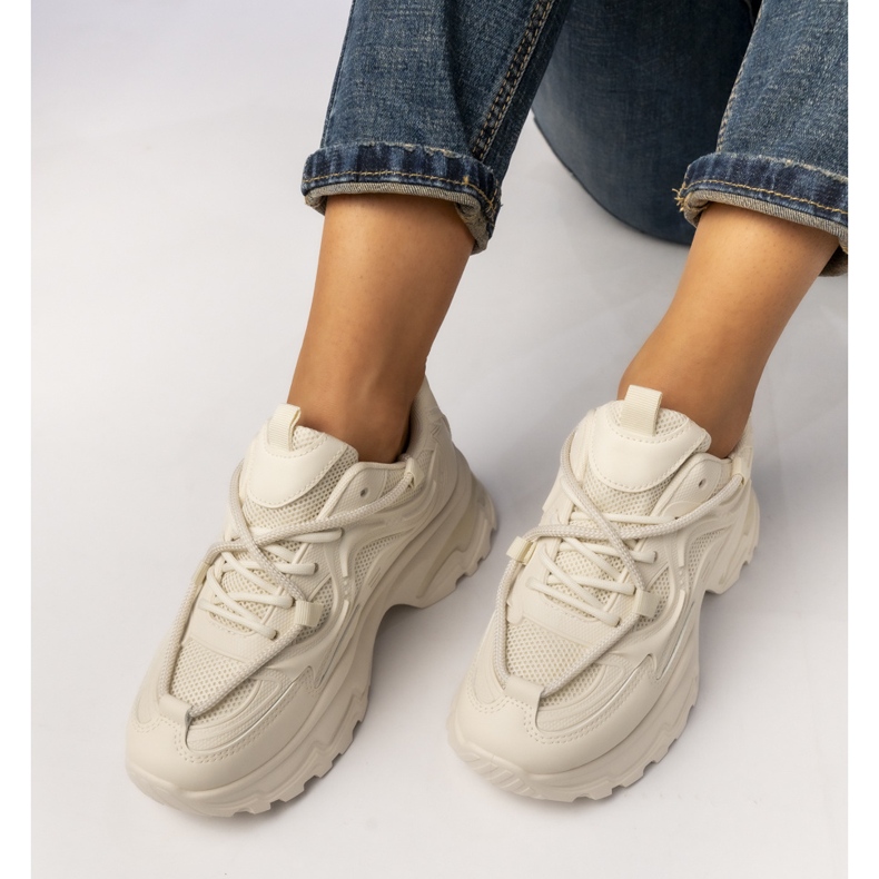 Women's beige sports sneakers 1 Women's beige sports sneakers 1