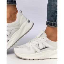 Women's white sports sneakers 1