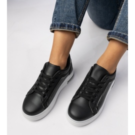 Women's black sports sneakers 1