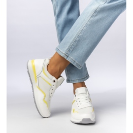 Women's white sports sneakers 1 Women's white sports sneakers 1