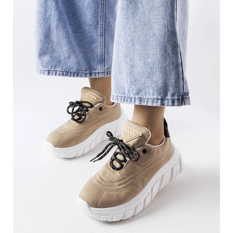 Black women's ankle boots with a heel 2