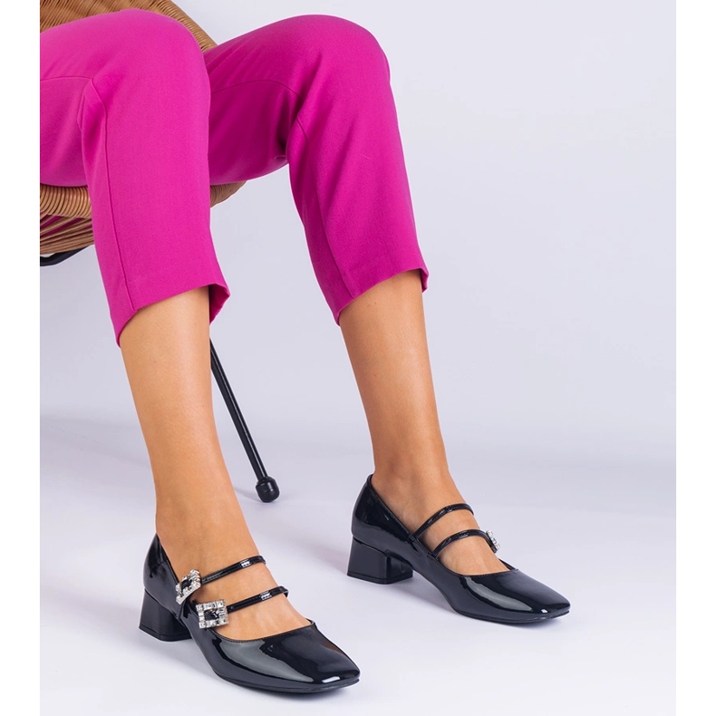 Black pumps varnished with a clamp with zircons 1