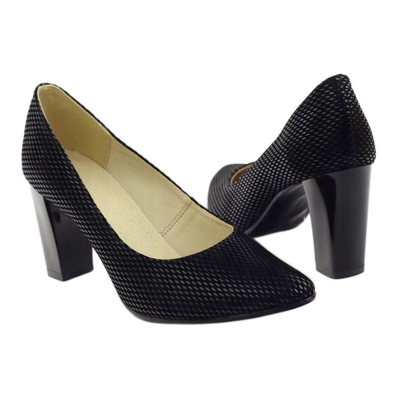 Black Pumps On A Bar 138 3