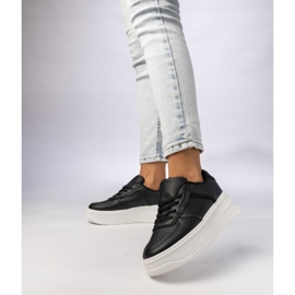 Women's black sports sneakers 2