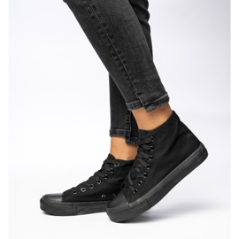 Classic black women's sneakers 1