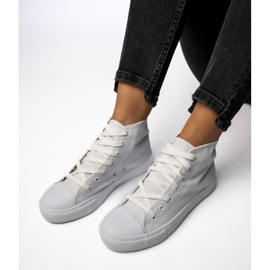 Classic white women's sneakers 1