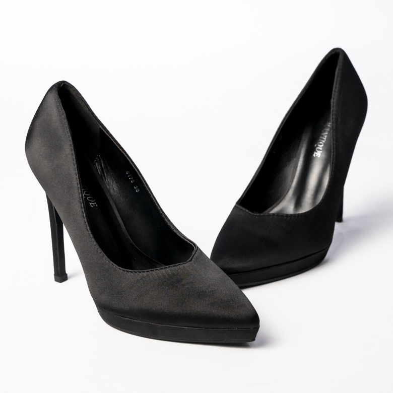 Women's amora black pins 1