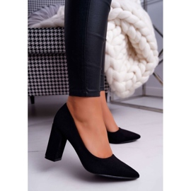 Women's pumps on the Black Florena suede post 1