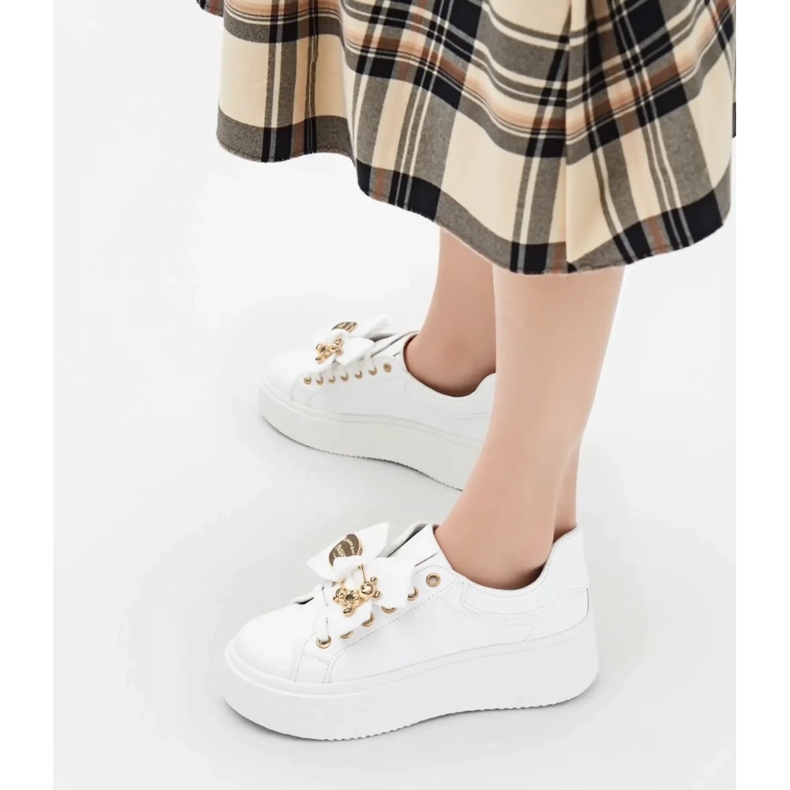 Women's Sneakers Charm White 1