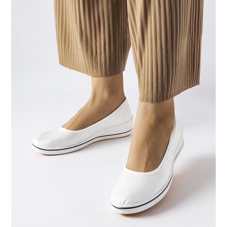 D/GMR Glittery ecru ballerinas from Morrison beige 1