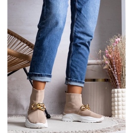 D/GMR Brown sneakers with Taryn chain 1