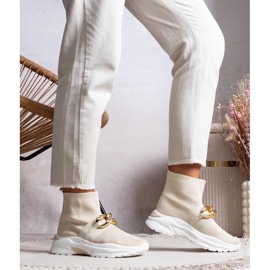 D/GMR Beige sneakers with Taryn chain 1