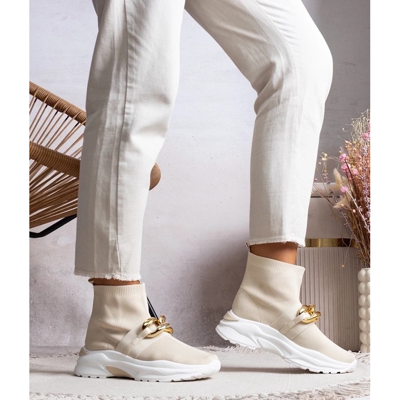 D/GMR Beige sneakers with Taryn chain 1 D/GMR Beige sneakers with Taryn chain 1