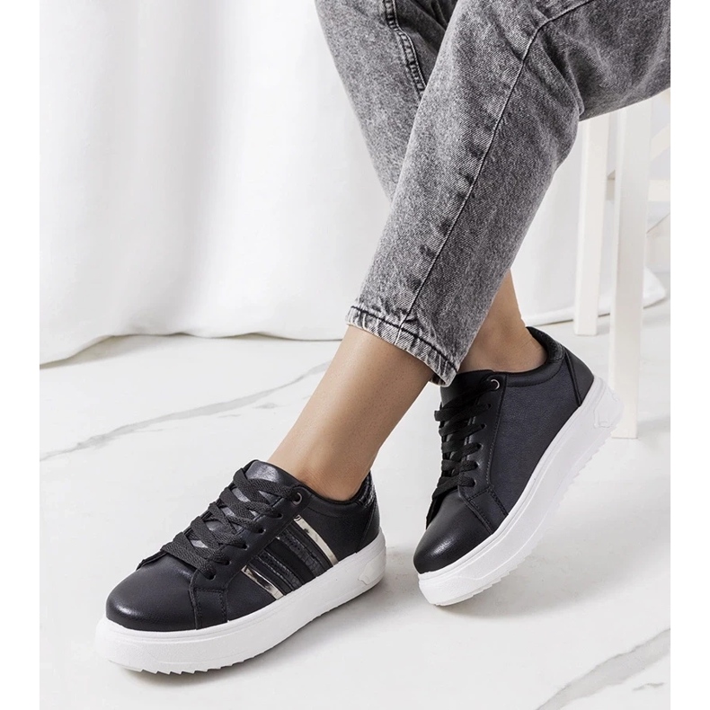 D/GMR Black sneakers on the Goldsmi platform 1