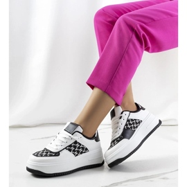 D/GMR White sneakers on a high Valpara sole 1