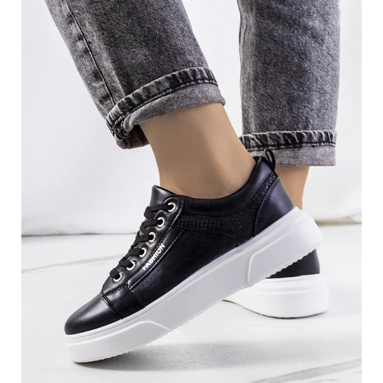 D/GMR Black sneakers on a thick Louisiana sole 2