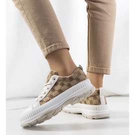 D/GMR Beige sneakers on the Meliko platform 2