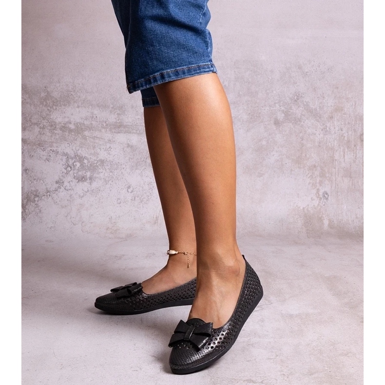 D/GMR Binney Black Shiny Ballet Flats 1