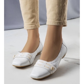 D/GMR Lioma white ballerinas 1