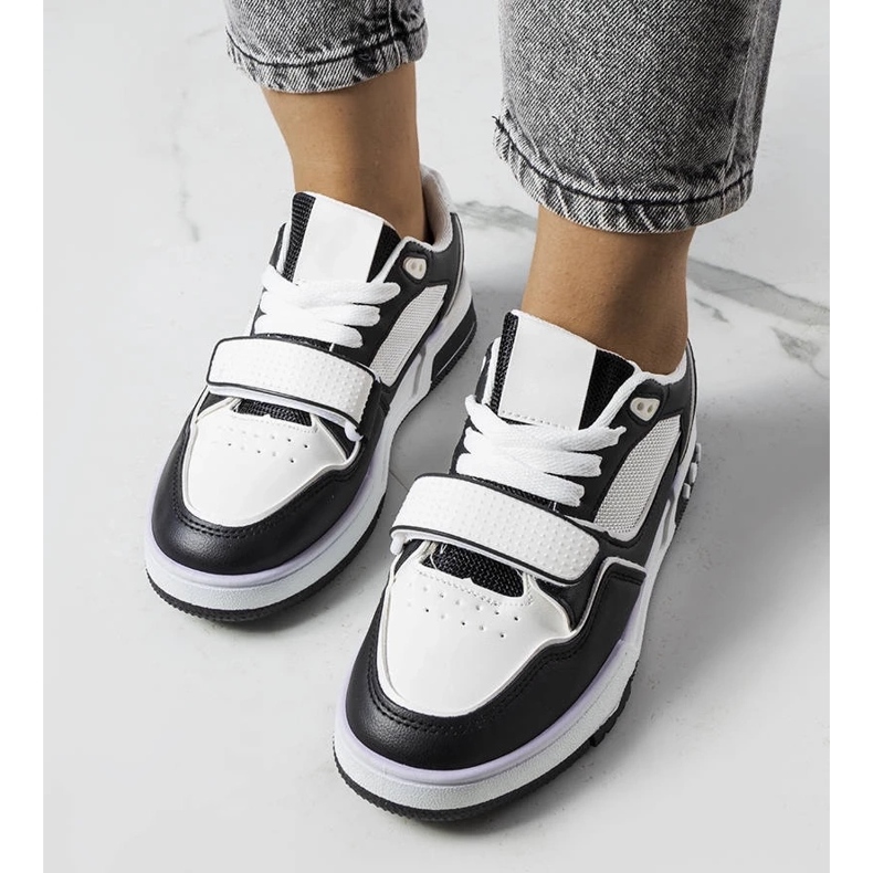 D/GMR Ollie women's black sneakers white 2